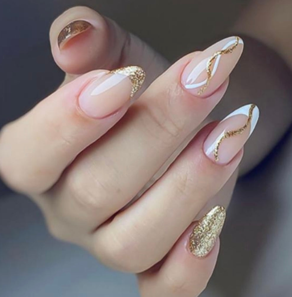 Medium Almond #496