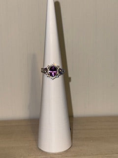 Size 10 Ring