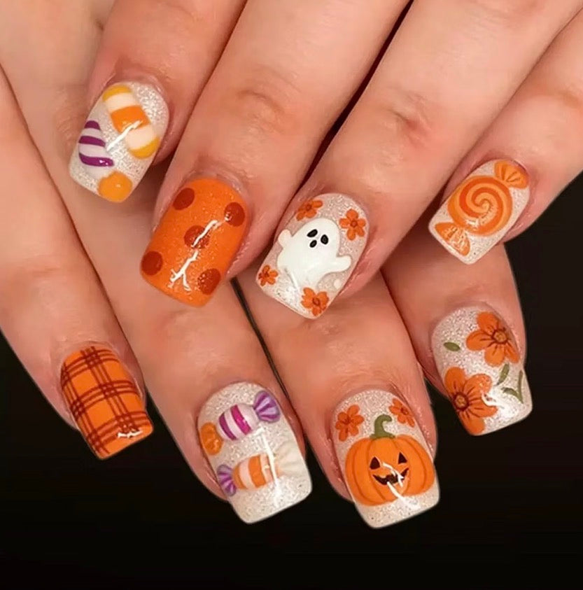 Short Halloween Nails